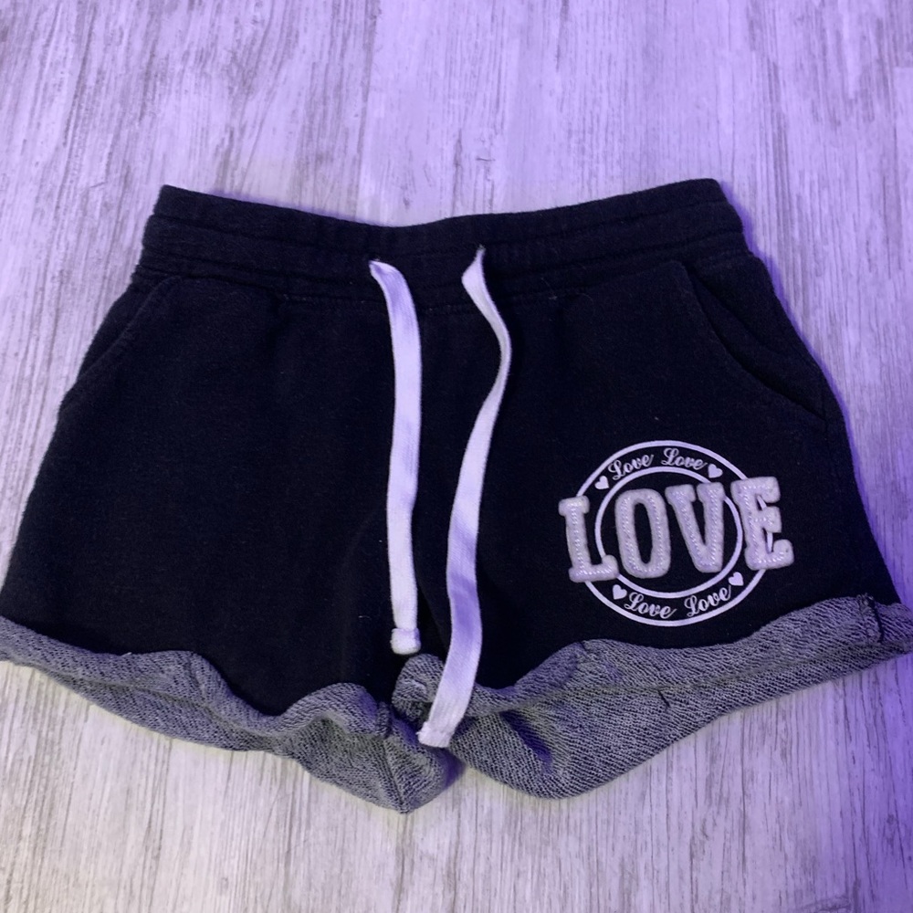 BLACK SHORTS